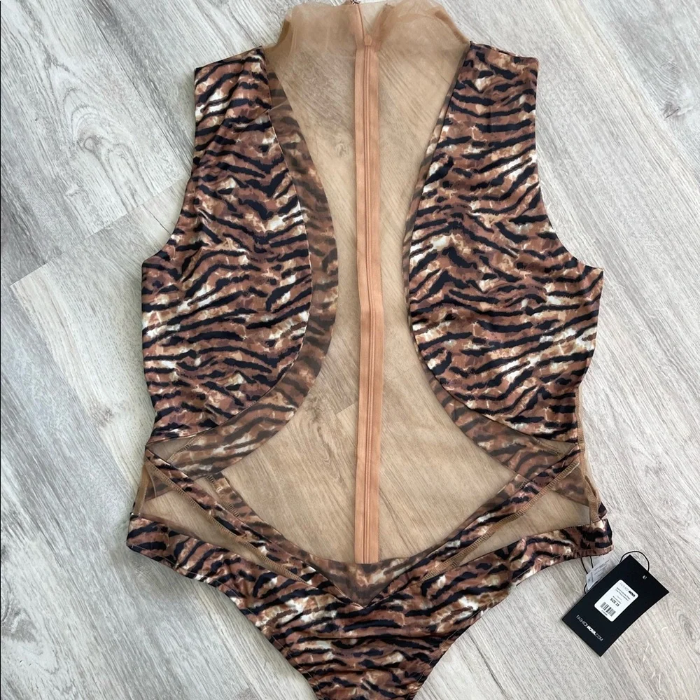 FashionNova Curve sheer one piece swimsuit 3X - Picture 3 of 4